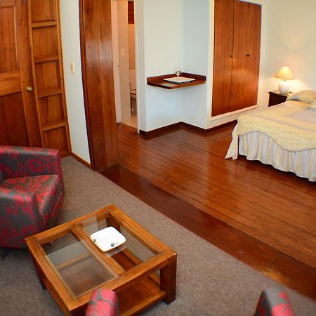 Hotel Crown Мело Экстерьер фото
