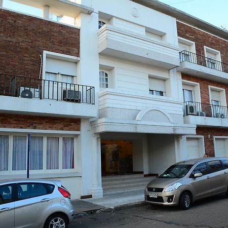 Hotel Crown Мело Экстерьер фото