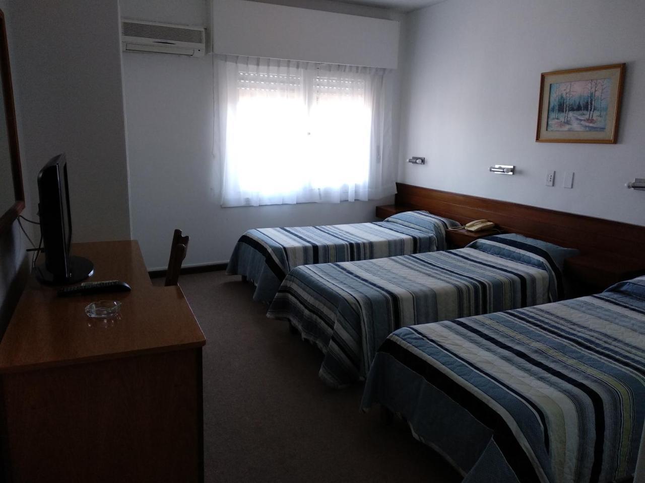 Hotel Crown Мело Экстерьер фото